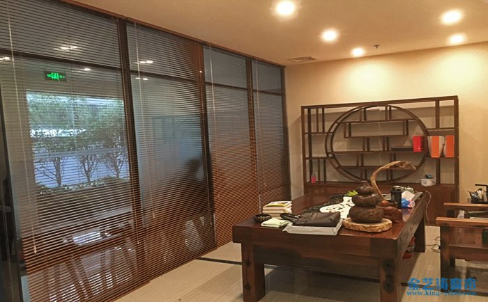 辦公室百葉窗簾怎樣清冼?辦公室百葉窗簾的清洗方法介紹 金藝濤窗簾