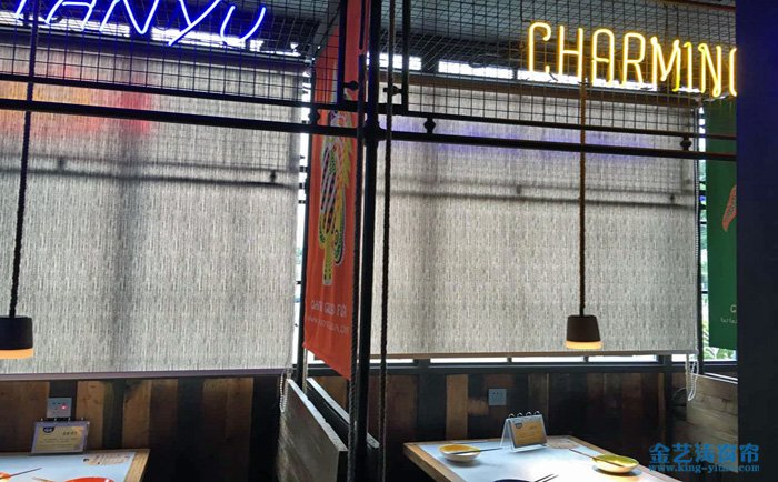 卷簾窗簾價(jià)格介紹 卷簾式窗簾好用嗎 卷簾