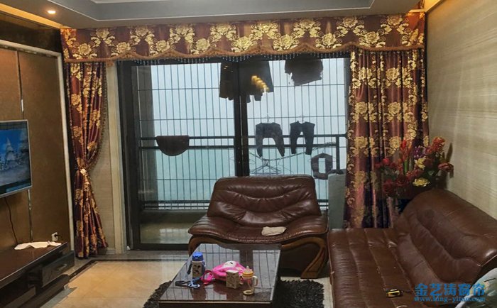 辦公室落地窗簾設(shè)計有什么技巧 布藝簾