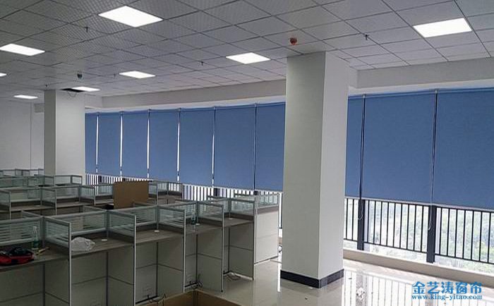 卷簾窗簾價格各異 金藝濤窗簾網傳授卷簾窗簾清洗術 卷簾